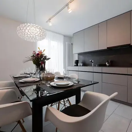 Centrally Located 2-bedroom Flat With Balcony