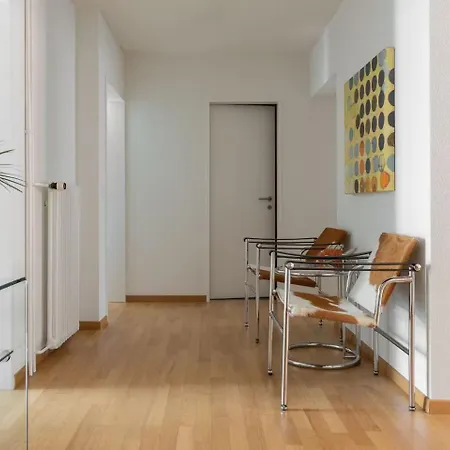 Centrally Located 2-bedroom Flat With Balcony
